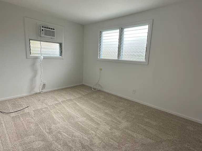 1024 Hele St — Photo 4