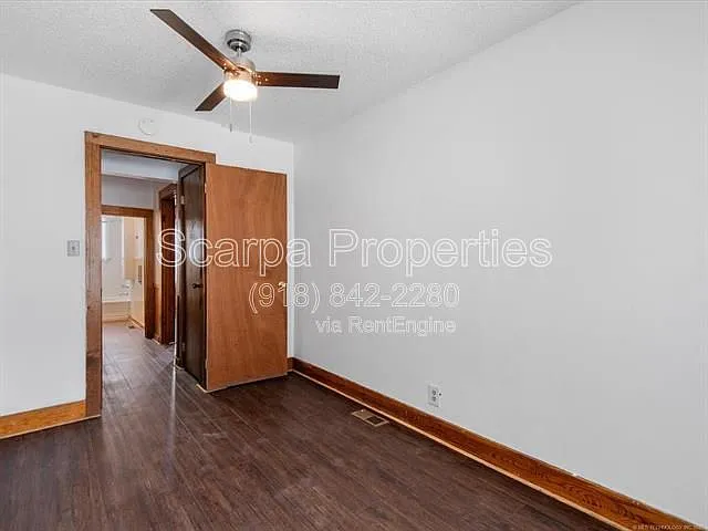 113 SE Delaware Ave — Photo 10