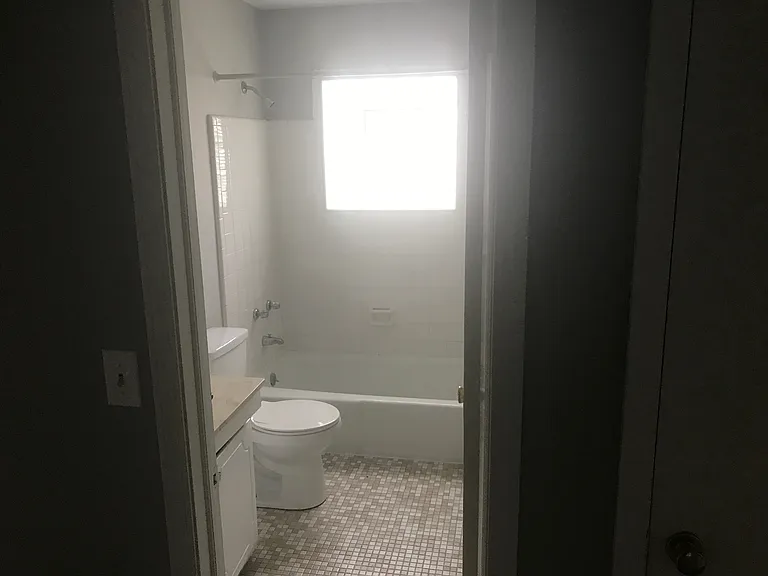 Oak Park — Photo 15