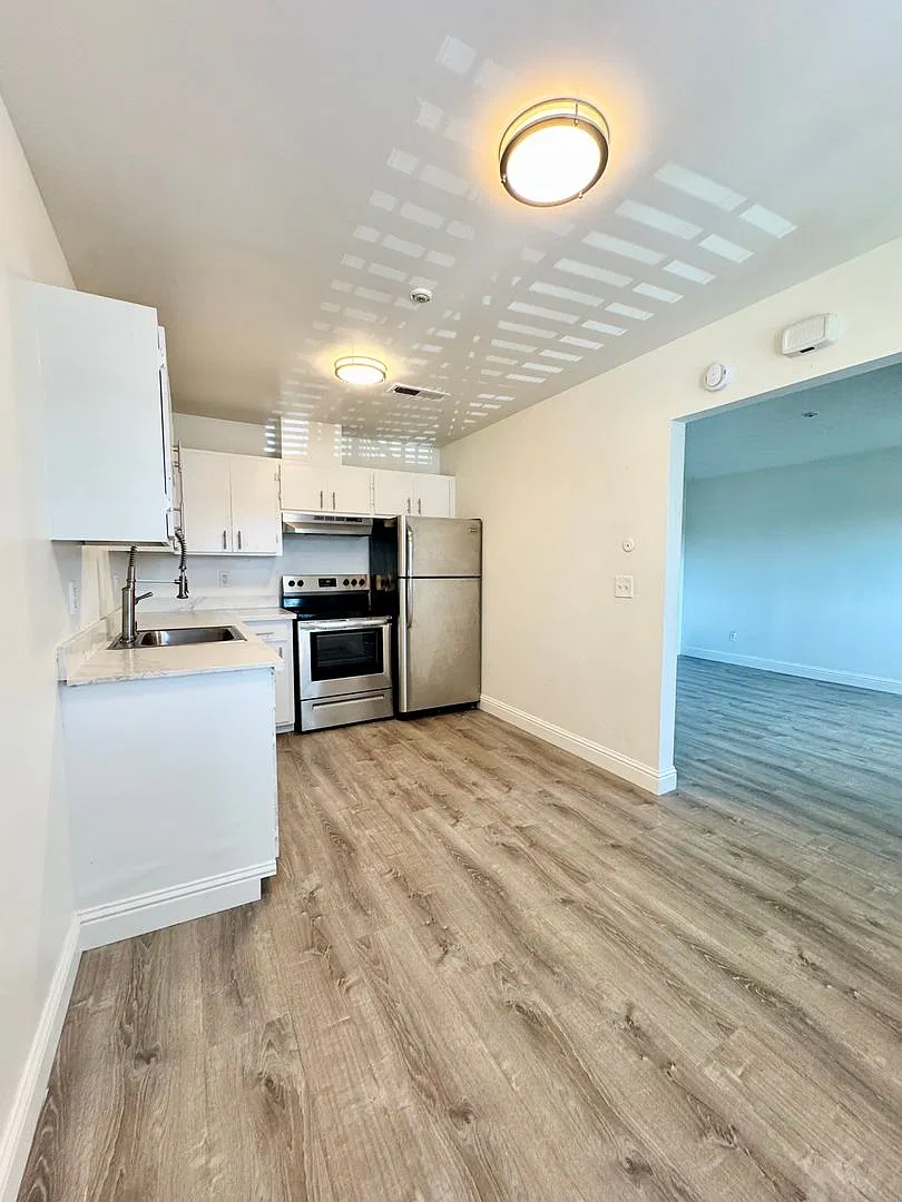 1 bed, 1.0 bath, 641 sqft, $1,995 — Photo 1