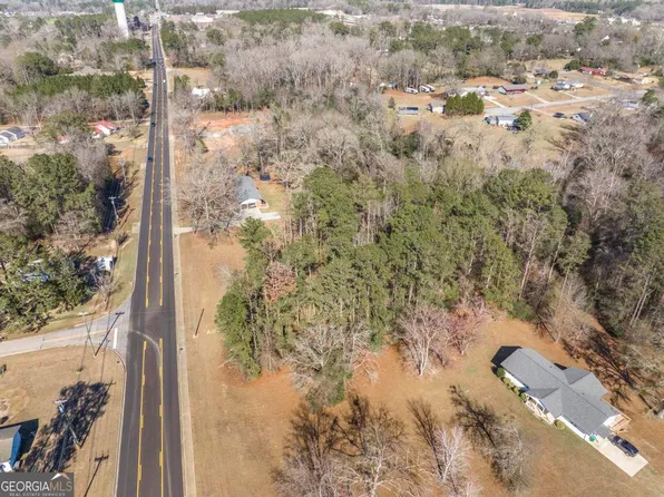 42.5 Old Perry Rd, Bonaire, GA 31005