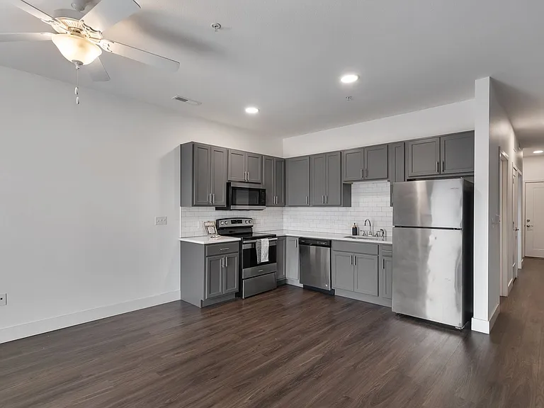 The Bend Apartments — Photo 78