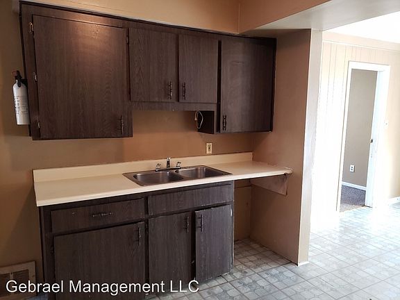 2nd image of 3713 Herrick St