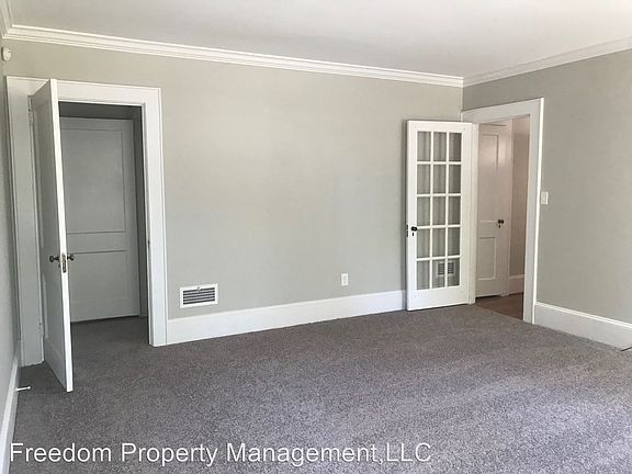 4th image of 317 Westmont Dr