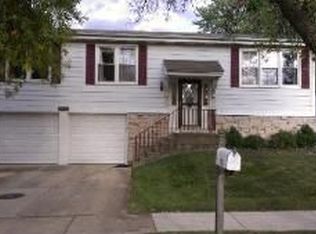 1961 Glenrock Ln, Glendale Heights, IL