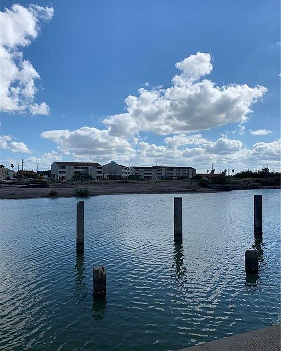 1st image of 1331 Harbor Island Dr