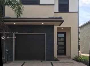 15839 NW 91st Ct, Miami Lakes, FL 33018