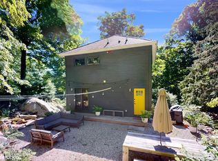 32 Mountain Rd, Redding, CT 06896