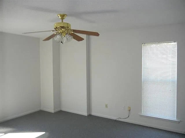 4404 Lake Vista Dr #C — Photo 5