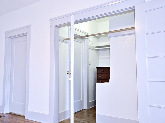 5th image of 51 Lime Ave APT 2