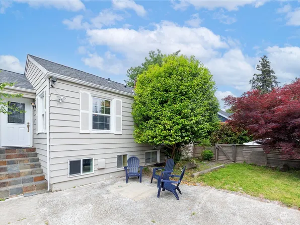 6675 SW Beveridge Place, Seattle, WA 98136