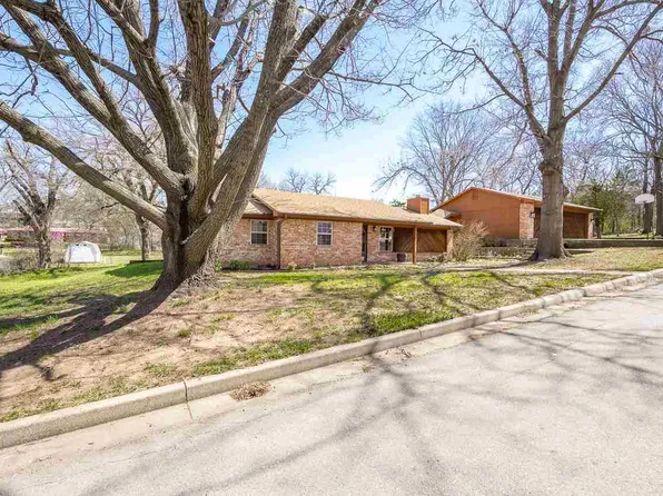 1506 8th St, Pawnee, OK 74058