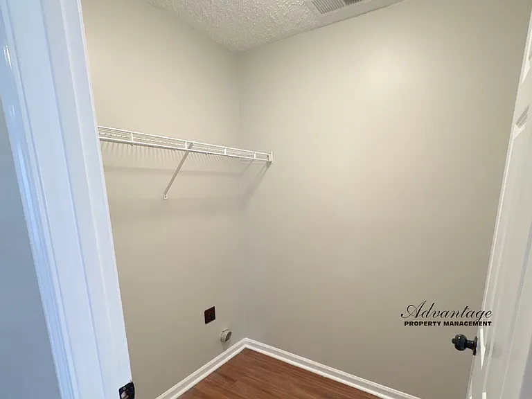 6888 Wrigley Dr — Photo 17