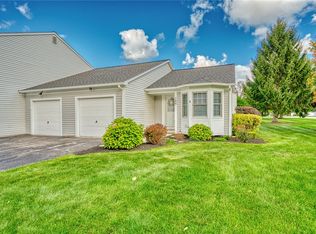 746 Levelle Ct, Webster, NY 14580