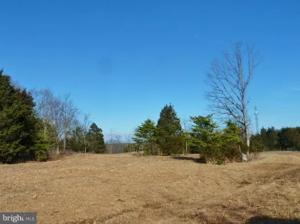 Comforter Ln Lot 40, Middletown, VA 22645