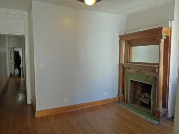 832 Washington Avenue image 3 of 11