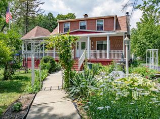 4 Lincoln Ave, Round Lake, IL