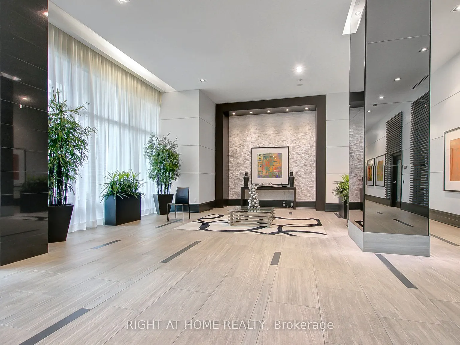 2 bed, $2,725 — Photo 3