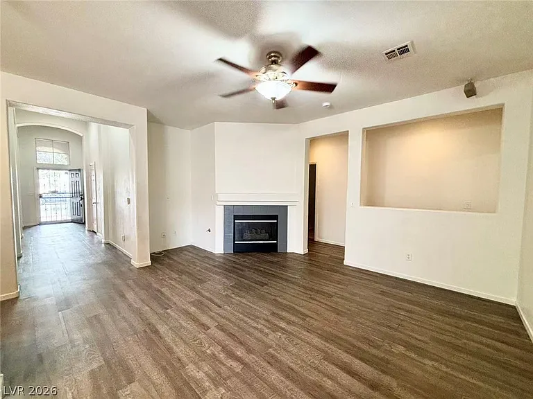 1626 W Hammer Ln — Photo 8