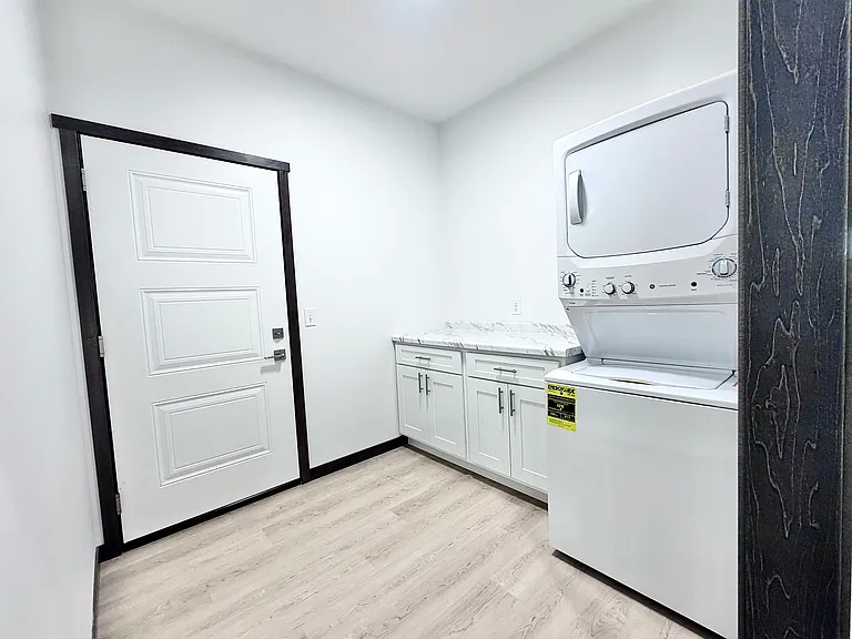 2317 Sweetgrass Dr — Photo 9