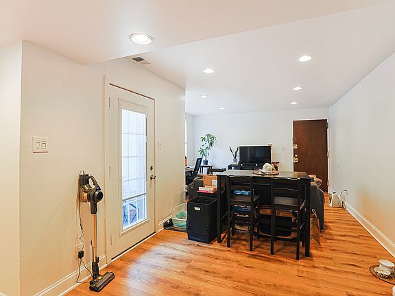 Overview from kitchen to entrance of the apartment