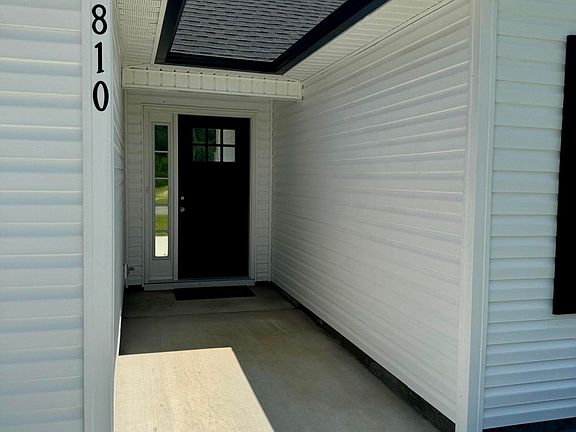 4th image of 810 Calebs Creek Court