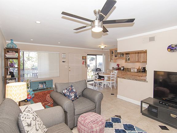 3rd image of 8004 Calle Fanita