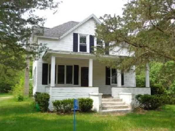 N7663 15th Dr, Neshkoro, WI 54960