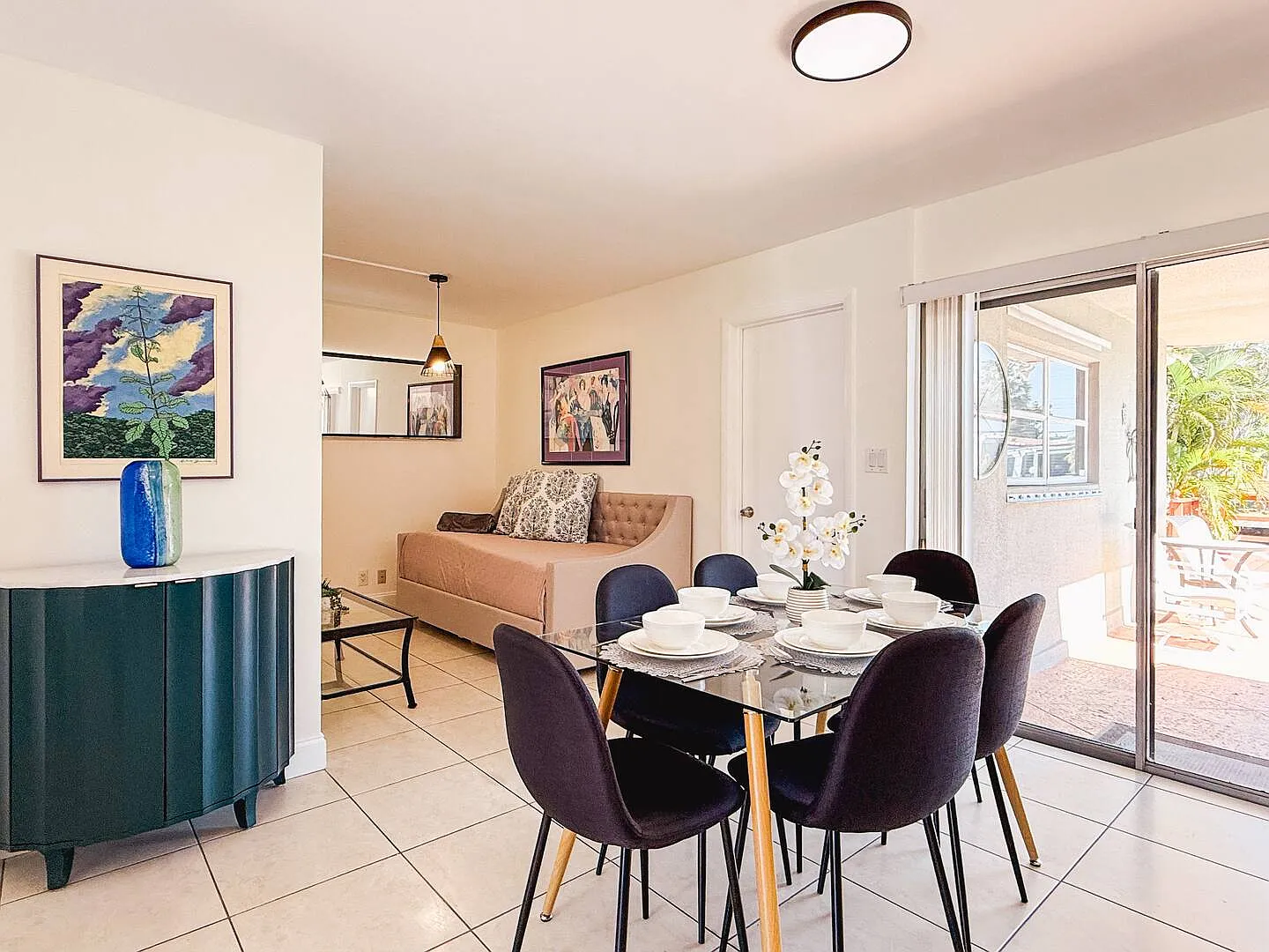 3 bed, $8,640 — Photo 3