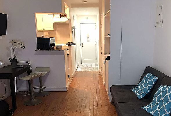1st image of 802 9th Ave APT 1B