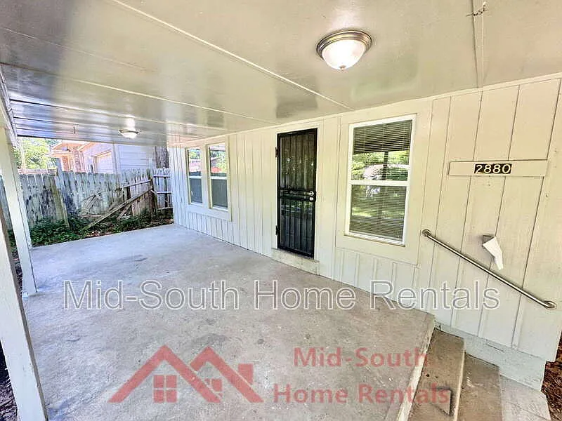 3 bed, 1.0 bath, 1480 sqft, $995 — Photo 3