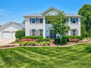 14941 Manor Ridge Dr, Chesterfield, MO 63017