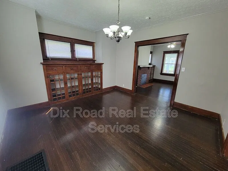 4 bed, 2.0 bath, 1357 sqft, $1,350 — Photo 4
