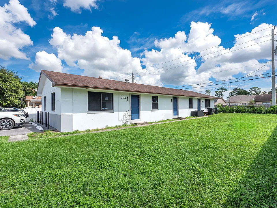 220 Jackson Ave