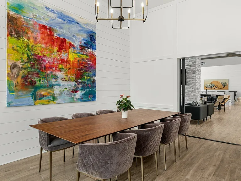 Clubhouse Dining