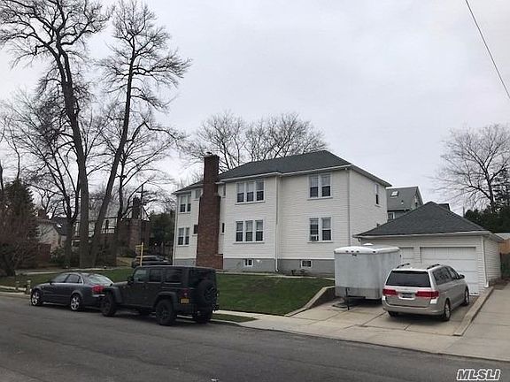 5th image of 16215 32nd Ave