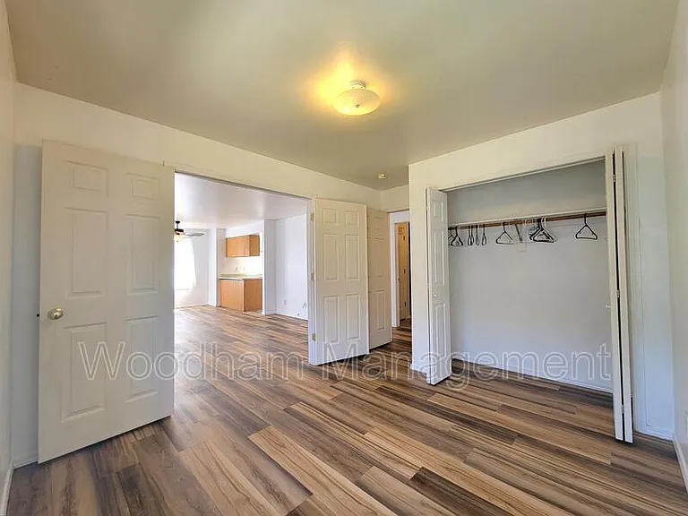3026 W Villard St #F — Photo 10