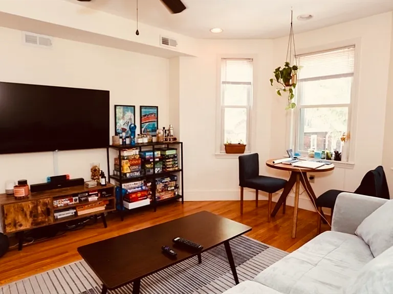 21 Highland Park Ave #2 — Photo 7