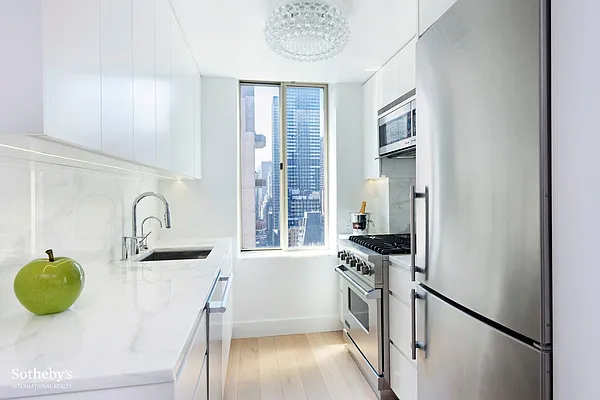 Sold by Sotheby's International Realty | media 4