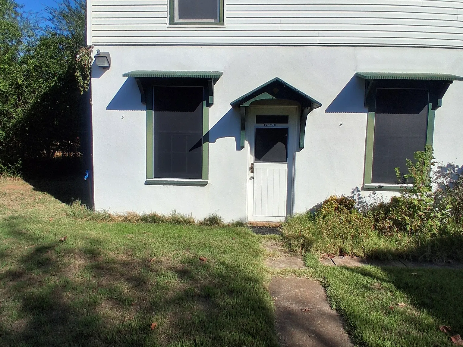308 S Rogers St — Photo 2