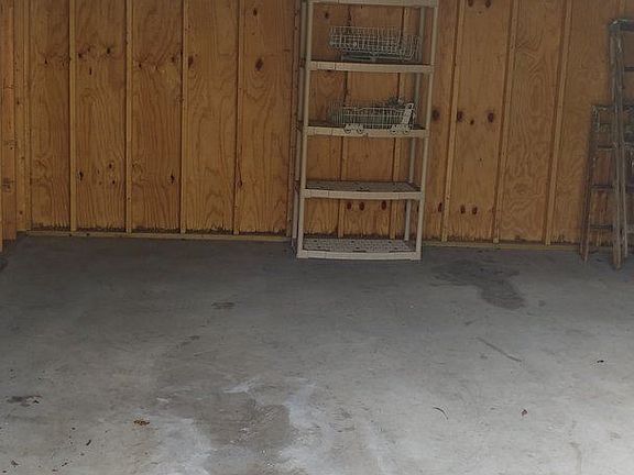 5th image of 113 Gray Dr