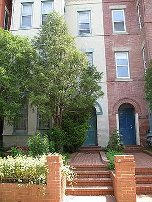 217 12th St NE #2 — Photo 9