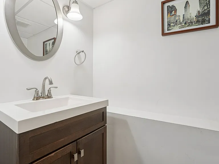 323 S Camac St — Photo 19