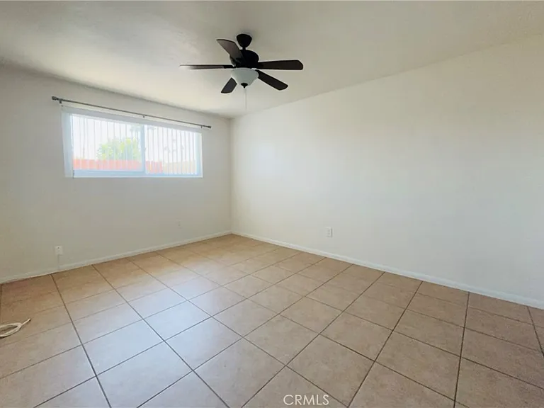 4723 Jackson St — Photo 7