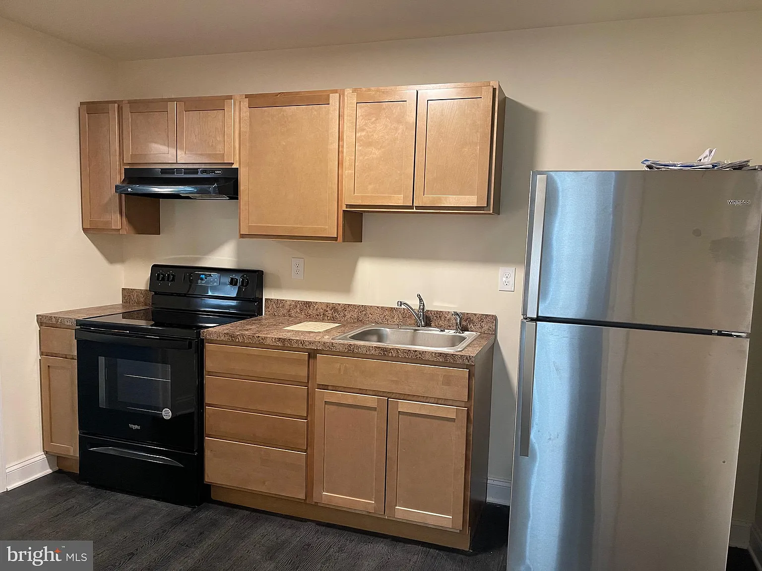1 bed, 800 sqft, $1,125 — Photo 1