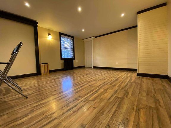 3rd image of 341 S 5th St APT 1