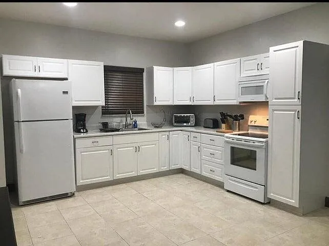 1 bed, 1.0 bath, 950 sqft, $2,300 — Photo 3