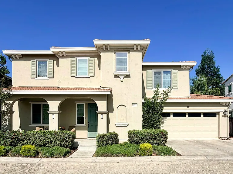 2276 Acero Ct — Photo 1