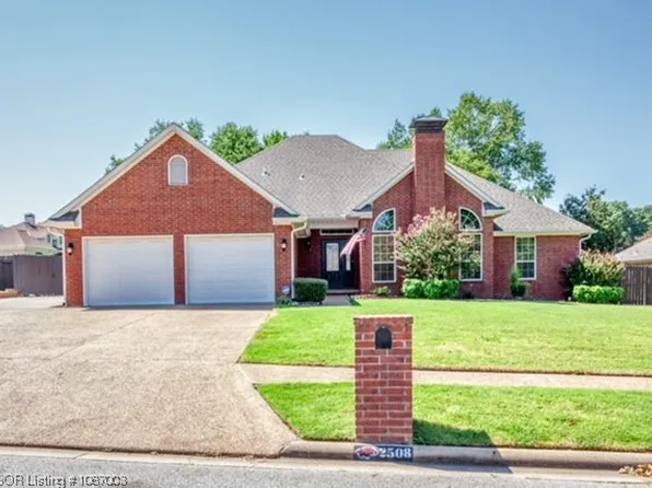 2508 Fianna Way, Fort Smith, AR 72908