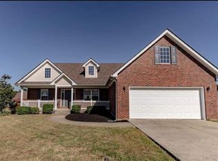 113 Victory Lake Dr, Vine Grove, KY